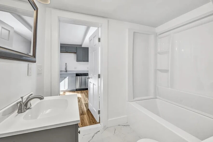 Building Photo - 151 South St