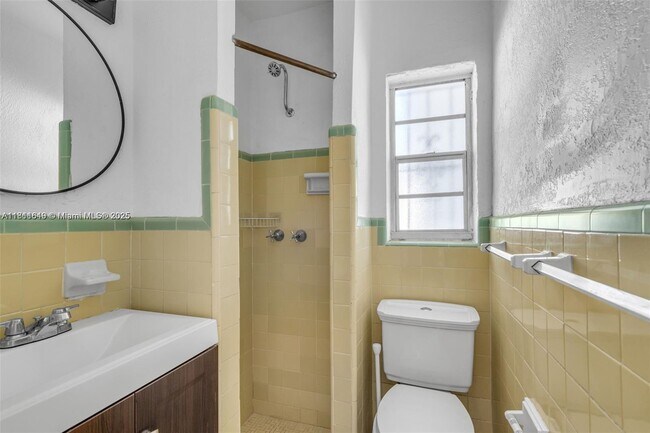 Building Photo - 601 NW 90th St