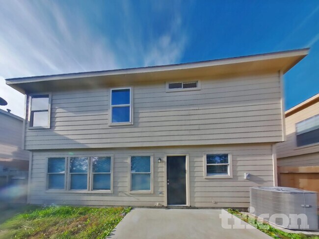 Building Photo - 29550 N Legends Bend Dr