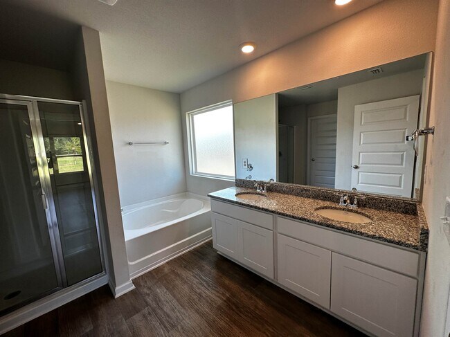 Building Photo - 24525 Alamitos Trace Dr