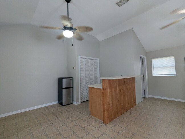 Building Photo - Lakefront Living on Little Lake Geneva – Main Home + Private In-Law Suite!