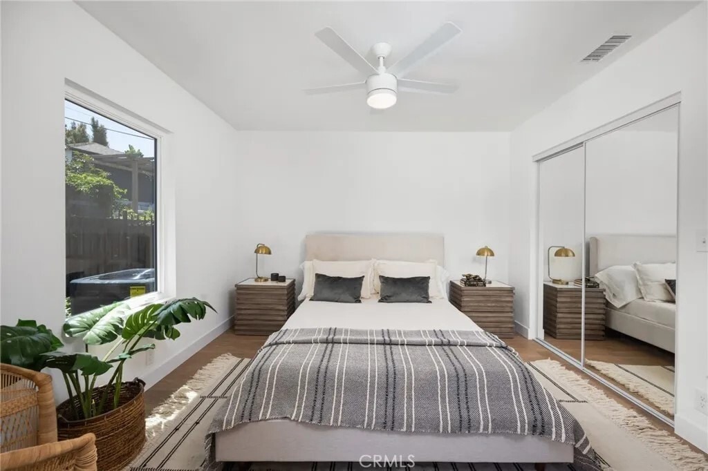 Building Photo - 3518 S Burnside Ave