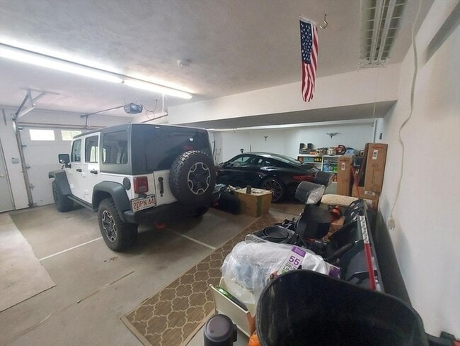 Building Photo - 1 Chestnut St