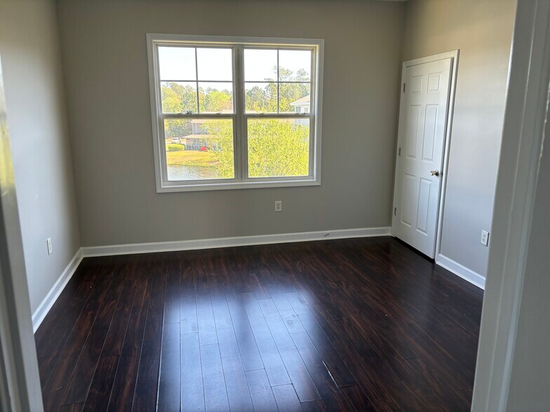 Building Photo - 334 Kiskadee Loop