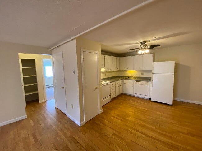 Building Photo - 29 Capron Rd