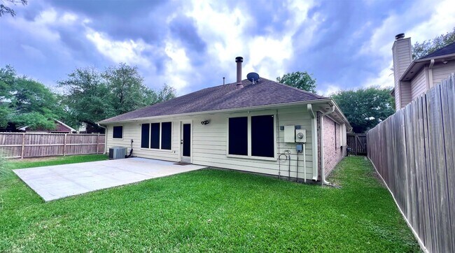 Building Photo - 19610 Vernier Woods Ln
