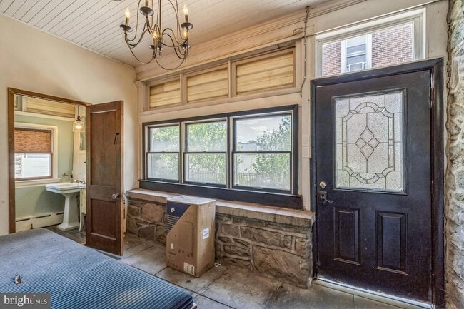 Building Photo - 6825 Ridge Ave