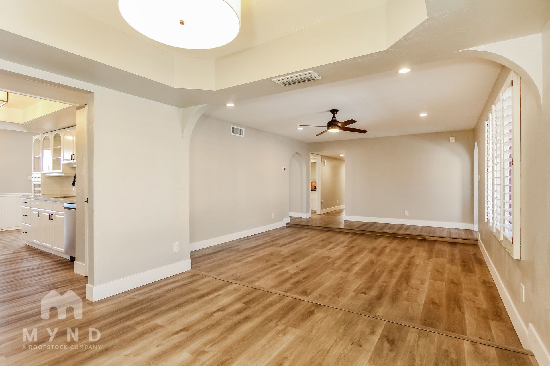 Building Photo - 7043 E Hearn Rd