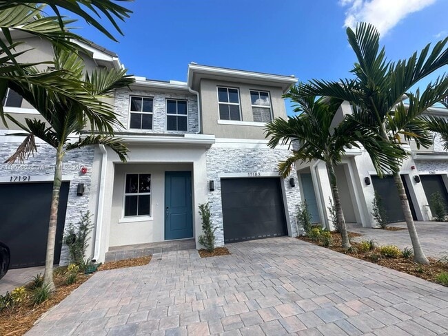 Building Photo - 17183 SW 2nd Cir