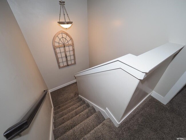 Building Photo - 1646 Venetian Way