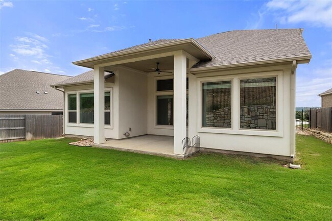 Building Photo - 336 Saturnia Dr