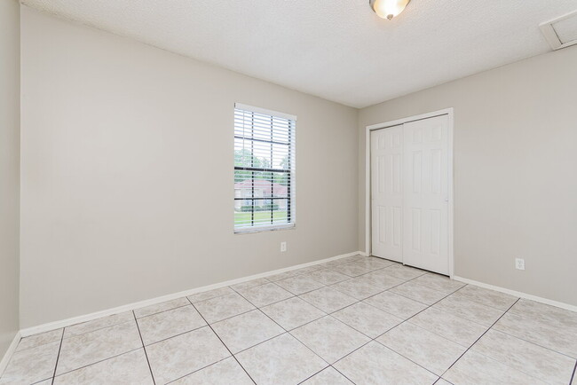 Building Photo - 13417 Utah Woods Ct