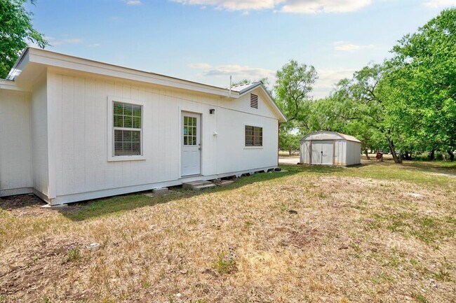 Building Photo - 301 Tatum Rd