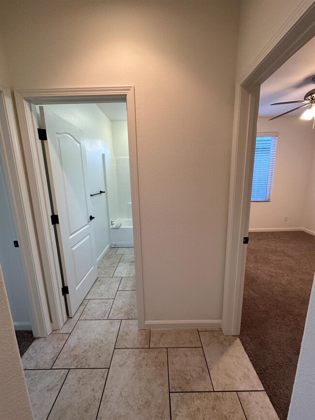 Building Photo - 3521 Buckingham Ave