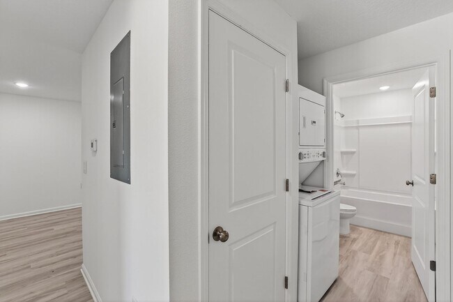 Building Photo - 1115 F Avenue