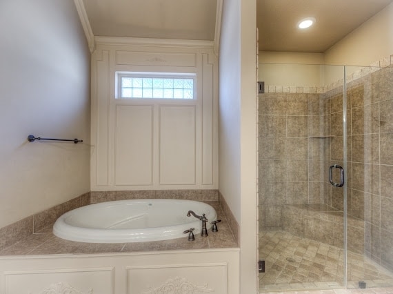 Building Photo - 8680 East 105th Ct S