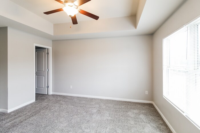 Building Photo - 3263 Pennington Dr