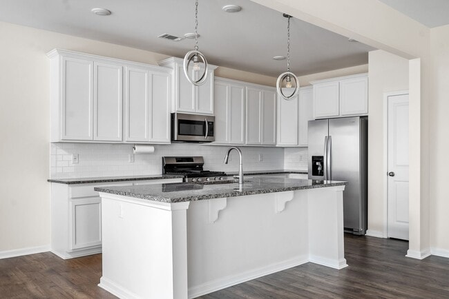 Building Photo - 755 Justify Lp