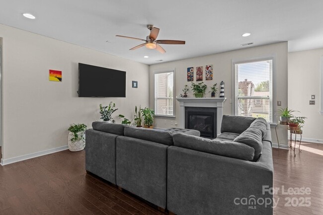 Building Photo - 2835 Berkhamstead Cir