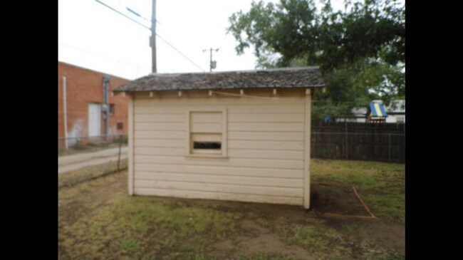 Building Photo - Pre Leasing for fall 2026! 5/3 in Medical District!