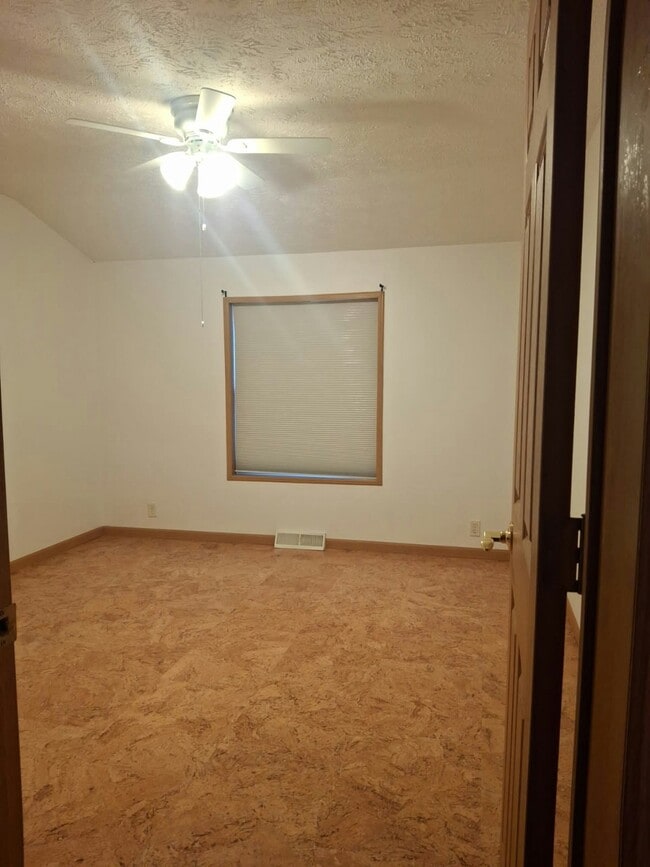 Building Photo - 602 Saunders Rd