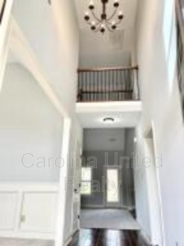 Building Photo - 220 Kickham Ln