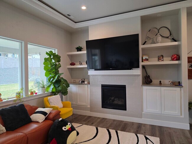 Building Photo - 7015 W 32nd Ave