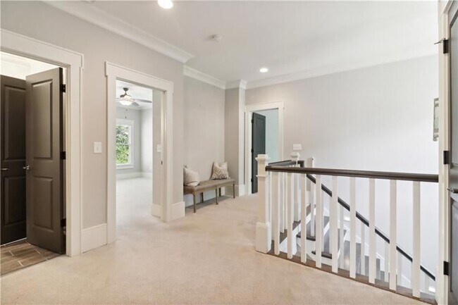 Building Photo - 211 Mount Vernon Hwy