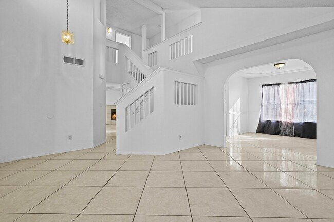 Building Photo - 6780 Dakota Ridge Dr