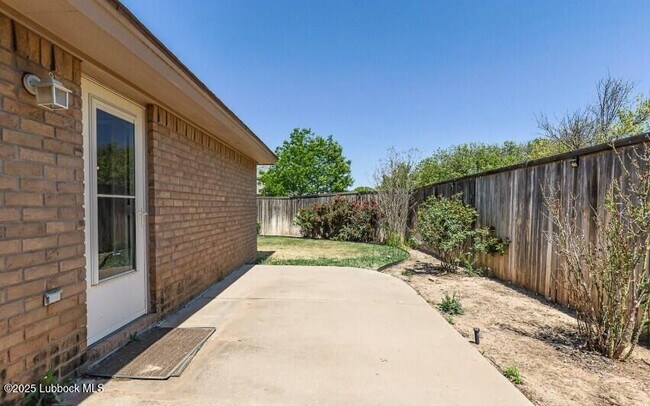 Building Photo - 4906 100th St