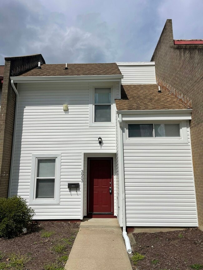 Building Photo - 3953 Old Brook Rd