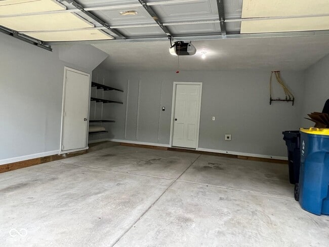 Building Photo - 12028 Esty Way