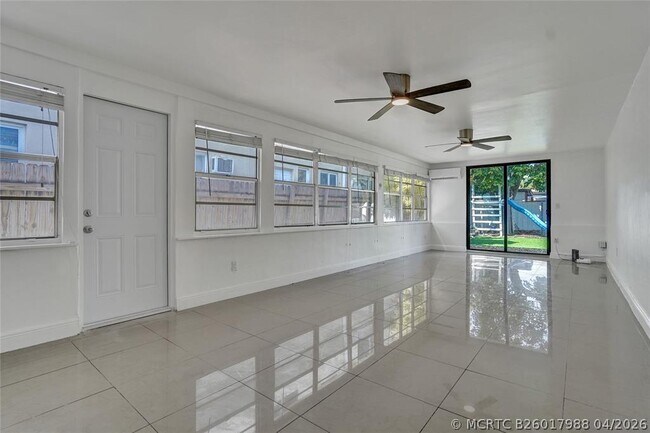 Building Photo - 775 81st St