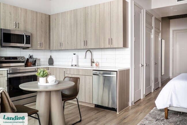 Building Photo - 151 S State St