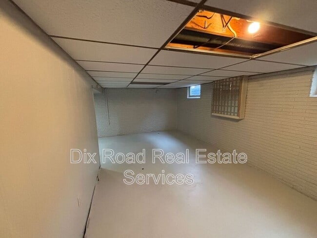 Building Photo - 2140 Rangoon Ct