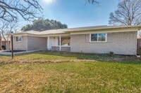 Building Photo - 4820 Briarwood Ln