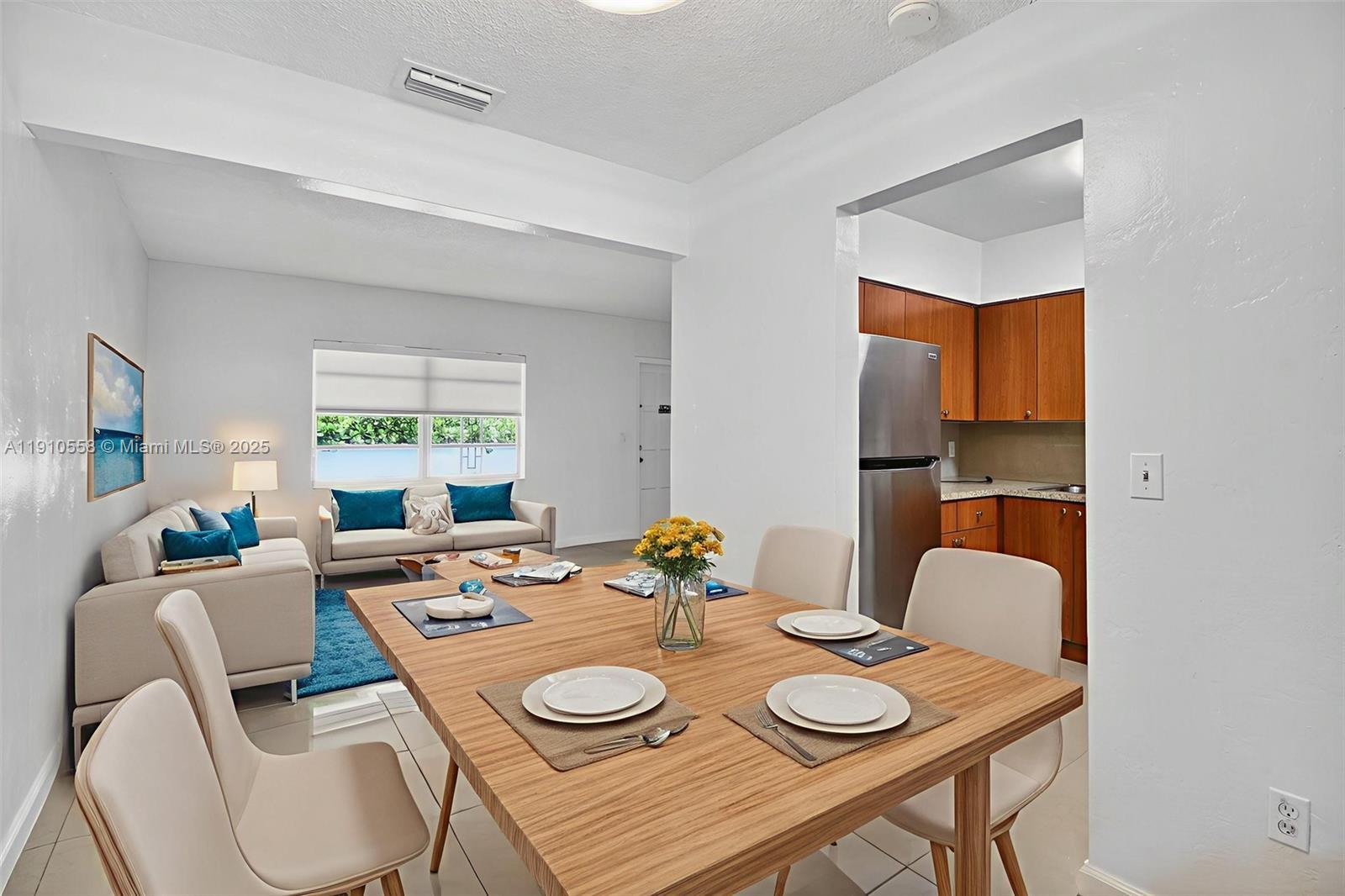 Building Photo - 2744 SW 23rd Ter