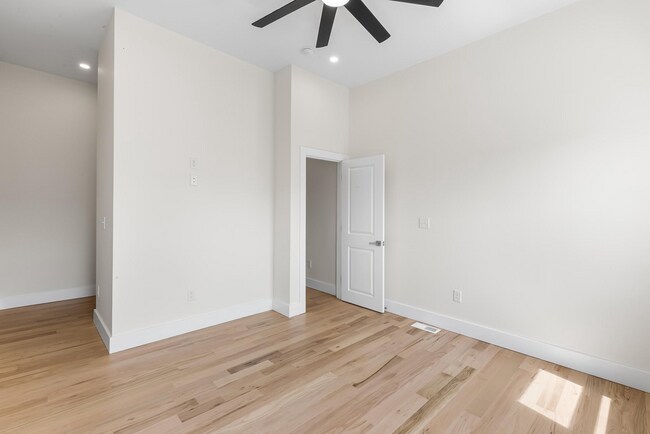 Building Photo - 2441 E Firth St