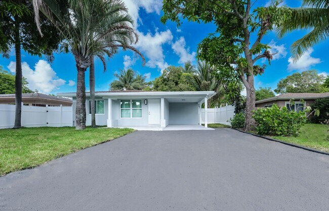 Building Photo - 1405 NW 7th Terrace