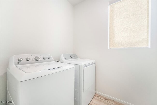 Building Photo - 8917 W Pebble Rd