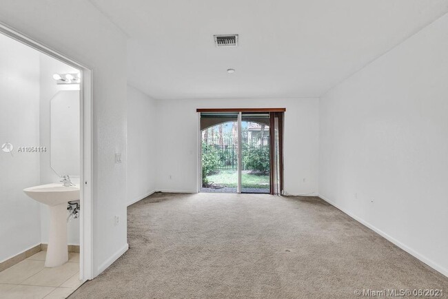 Building Photo - 2613 SW 83rd Terrace