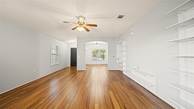 Building Photo - 5825 Nelson Oaks Dr