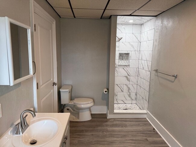 Building Photo - 1932 Lowrie St