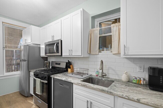 Building Photo - 4450 Gibson Ave