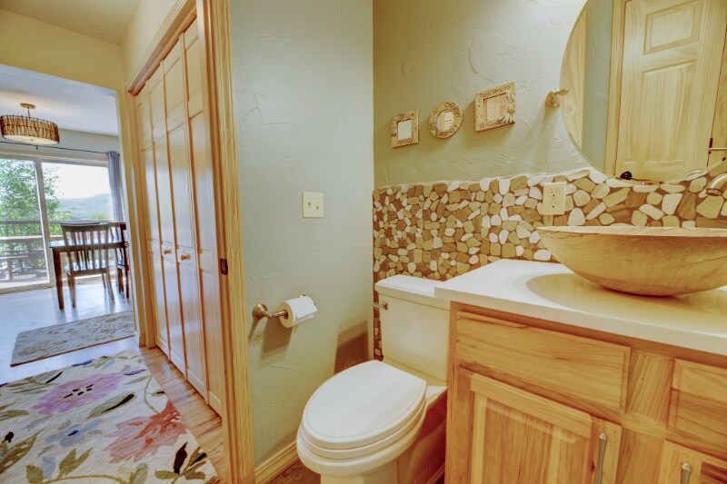 Building Photo - 370 Kelhi Ct