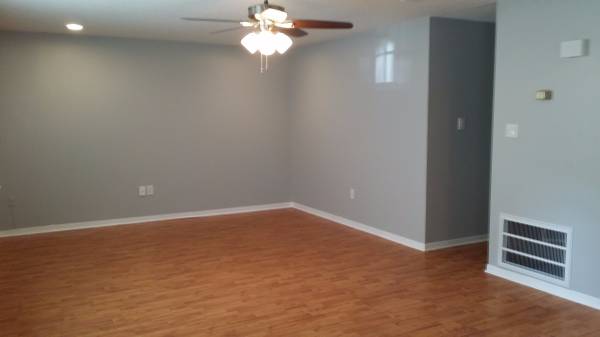 Building Photo - 1536 Natchez Ln