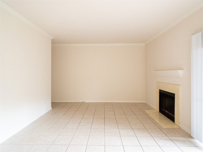 Building Photo - 6500 Harbor Town Dr