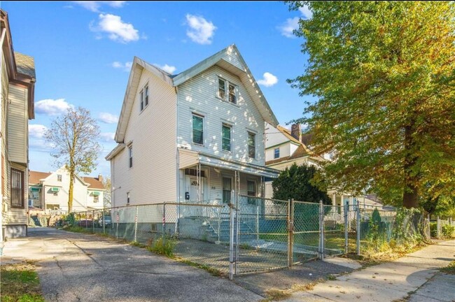 Primary Photo - 315 S 4th Ave