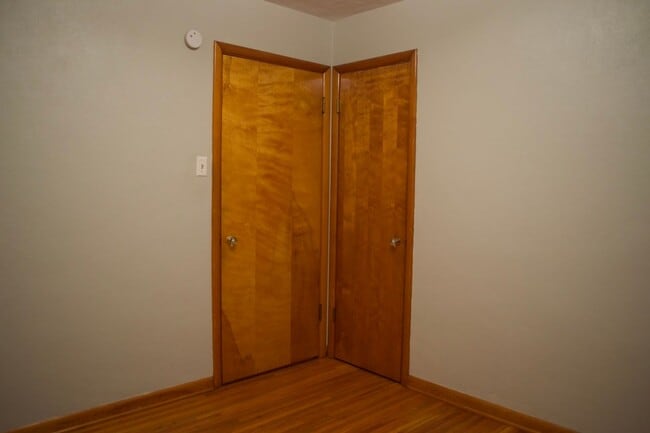 Building Photo - 3 Bedroom House Next To Columbia Regional ...