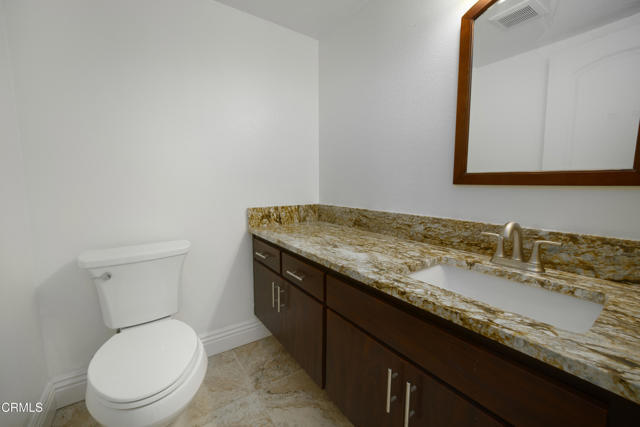 Building Photo - 614 Gilbert St